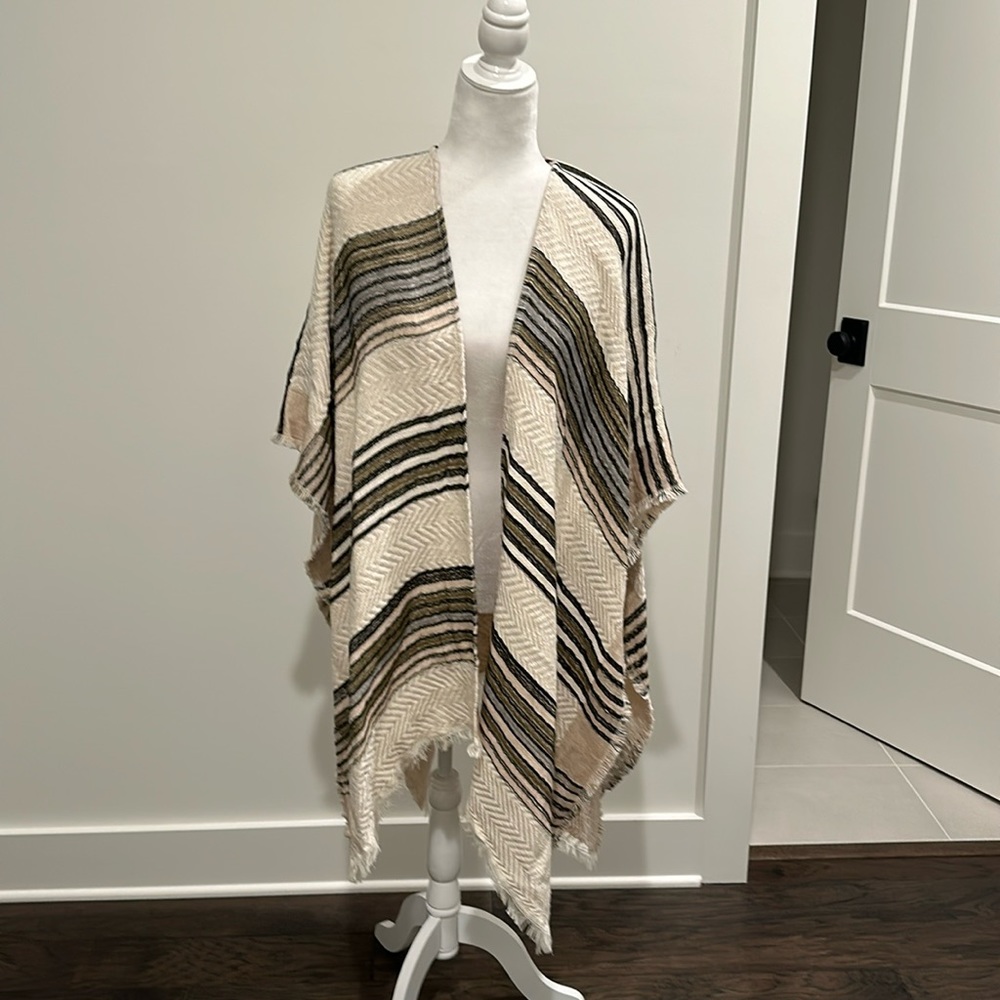 Evereve Michael Stars Wrap One Size